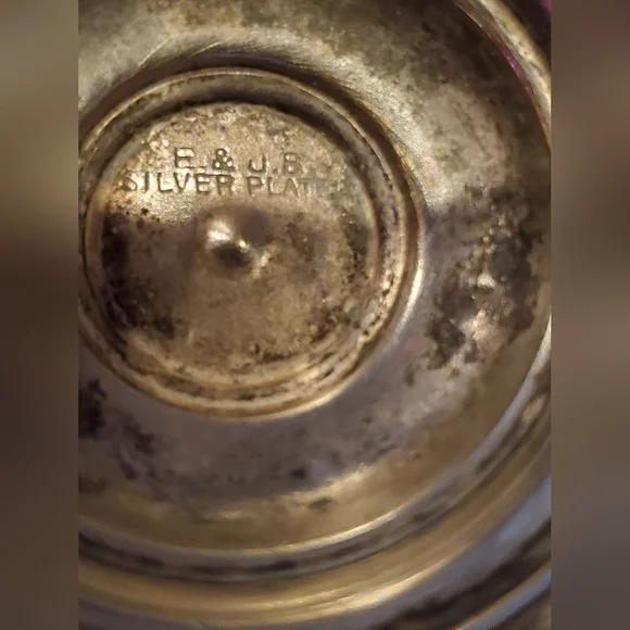 Antique 1800's E & JB etched tny bud vase EPNS SILVER PLATE BASE - Picture 5 of 6